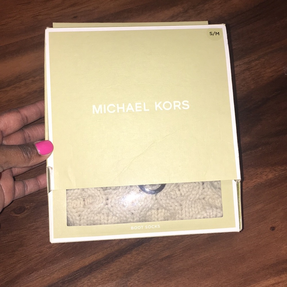 Michael Michael Kors Boot Socks. - Picture 4 of 5